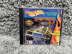 Hot Wheels Stunt Track Driver 2 Getn Dirty CD ROM Video Games Windows PC 95/98